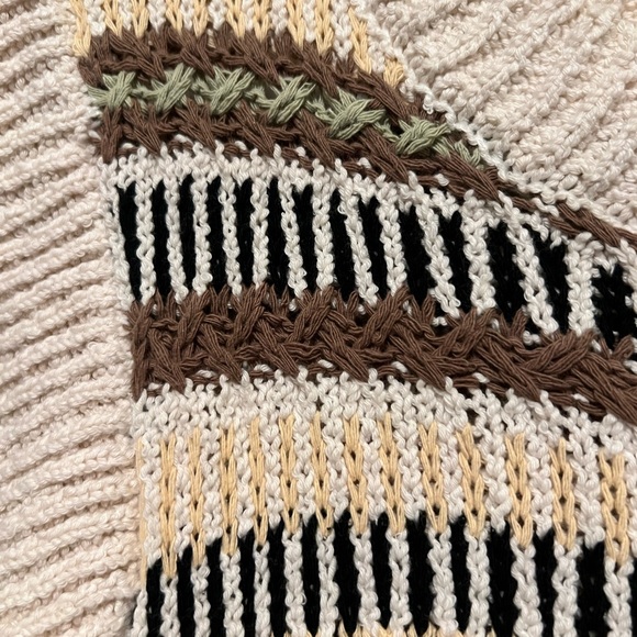 Elan Stripe Flutter Sleeve Sweater Vest - Picture 2 of 4